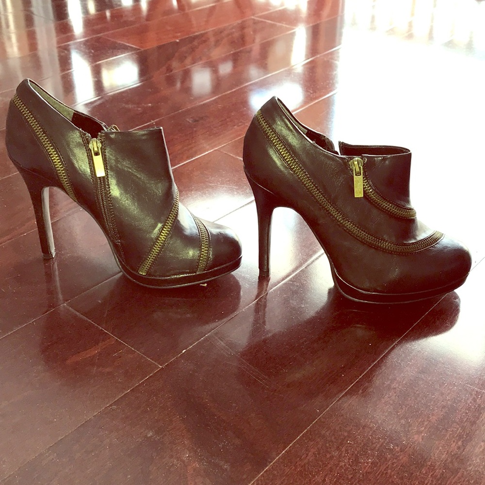 Anne Michelle Heels - Size 8.5 Womens